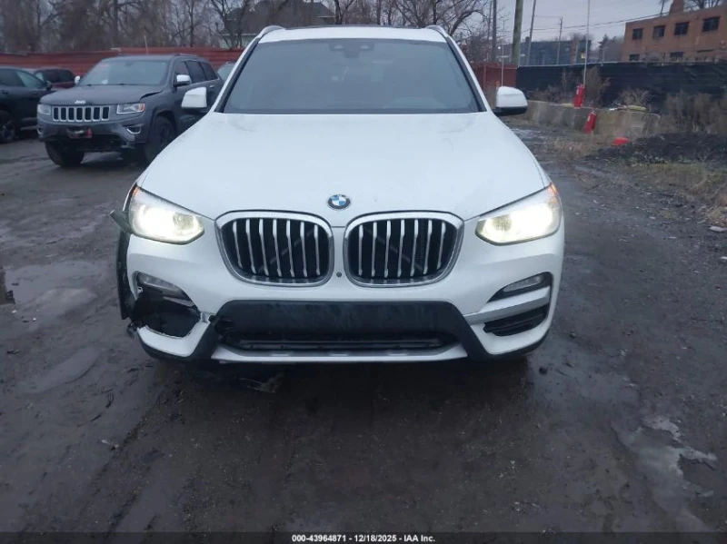 BMW X3 / xDrive30i / 360 / PANO / ПОДГРЕВИ / CARFAX, снимка 2 - Автомобили и джипове - 53261454