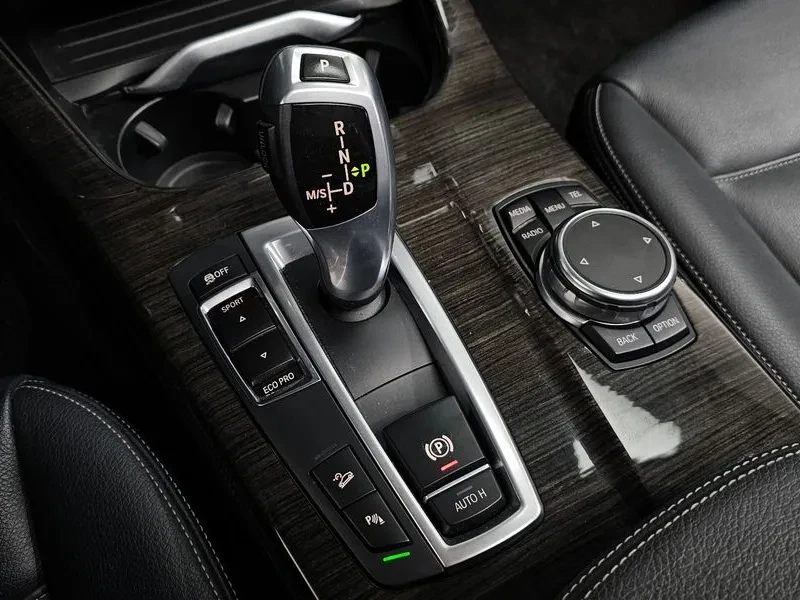 BMW X4 2.0d, снимка 9 - Автомобили и джипове - 54604888