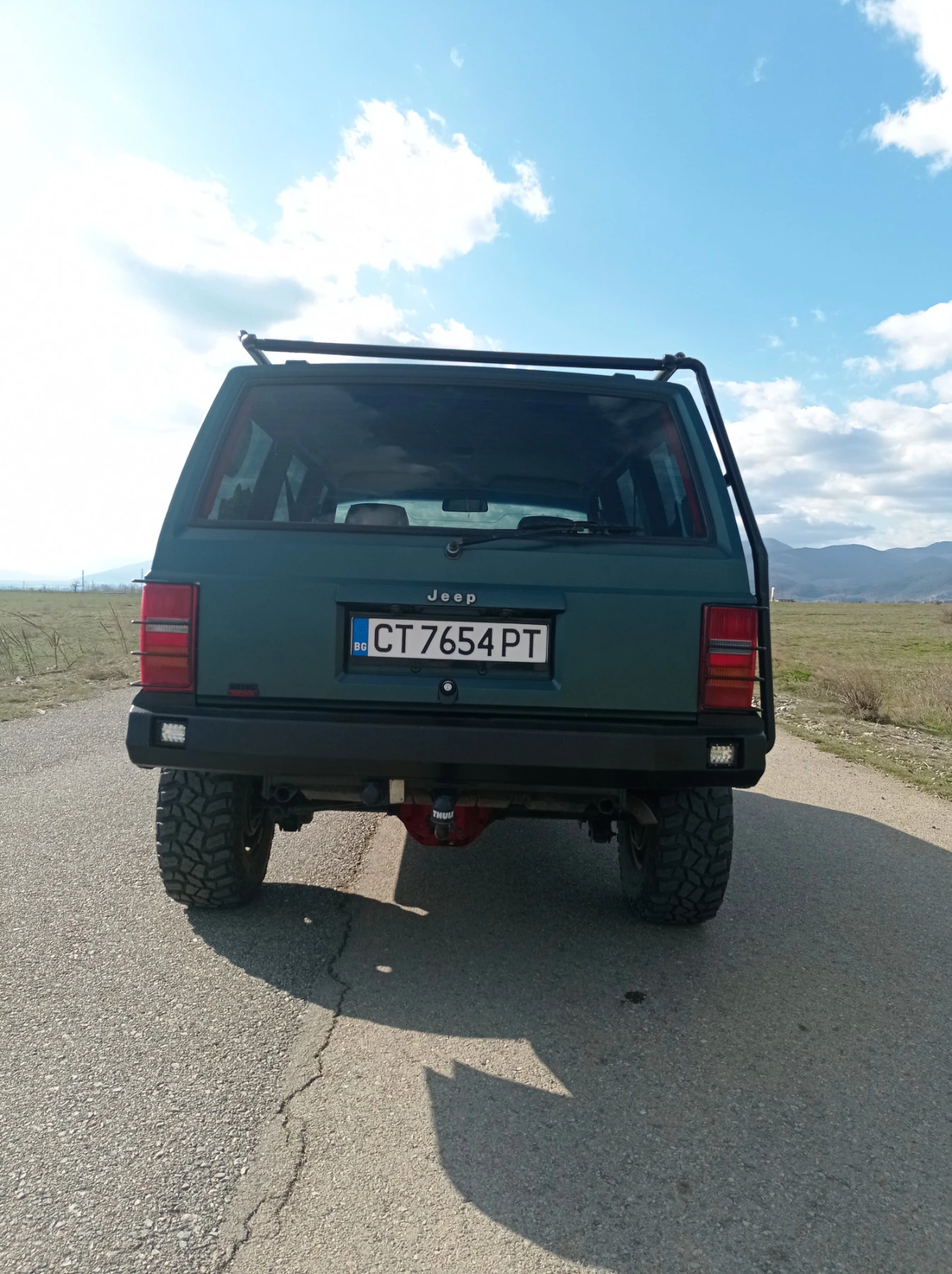 Jeep Cherokee 2.5 I - изображение 8