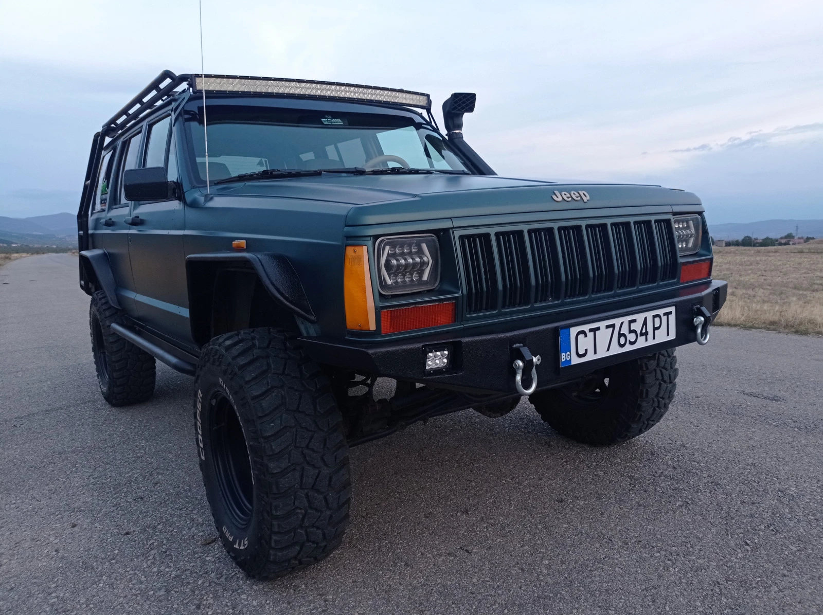 Jeep Cherokee 2.5 I - изображение 4