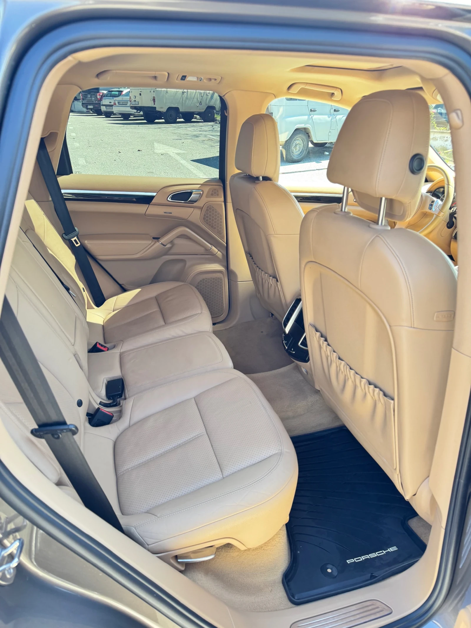 Porsche Cayenne  - изображение 9