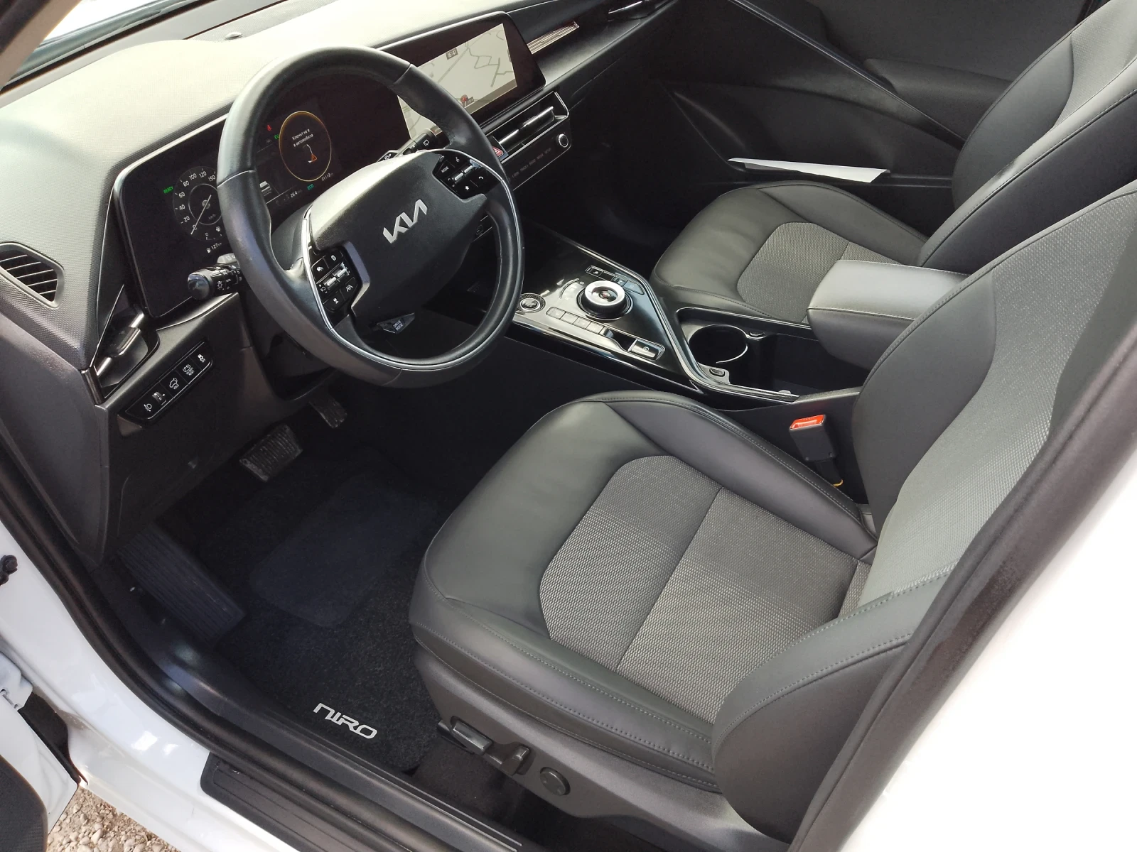 Kia Niro 1.6 HEV/FULL HYBRID/БЯЛА ПЕРЛА - изображение 9