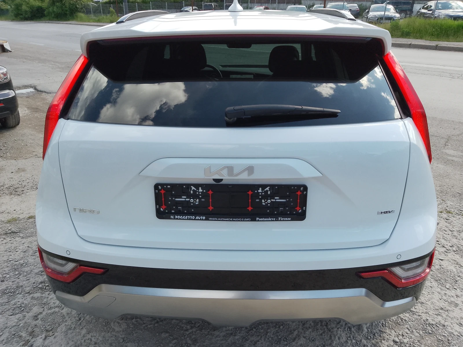 Kia Niro 1.6 HEV/FULL HYBRID/БЯЛА ПЕРЛА - изображение 6