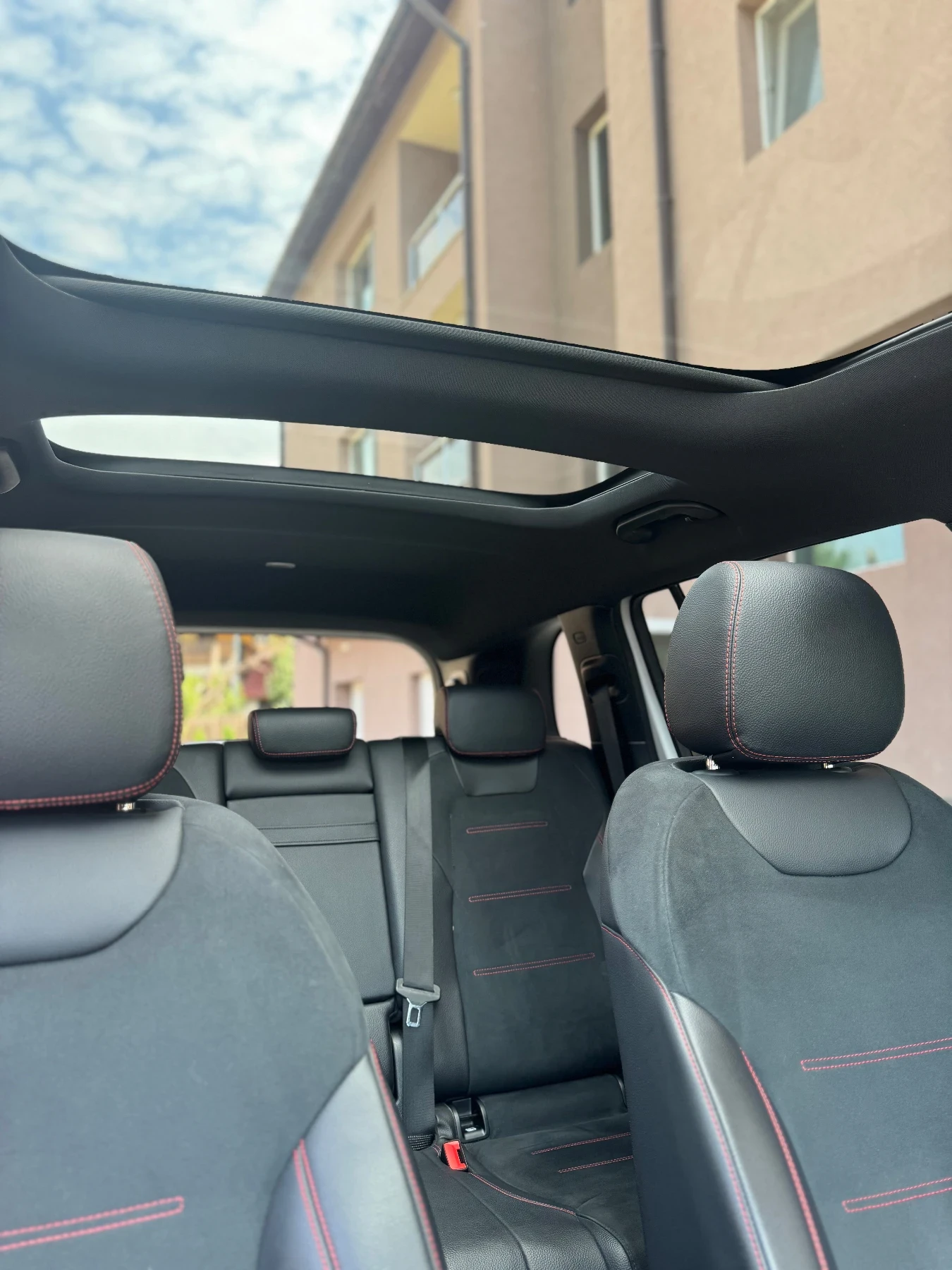 Mercedes-Benz GLB 220 4 matic 6+ 1 - изображение 10
