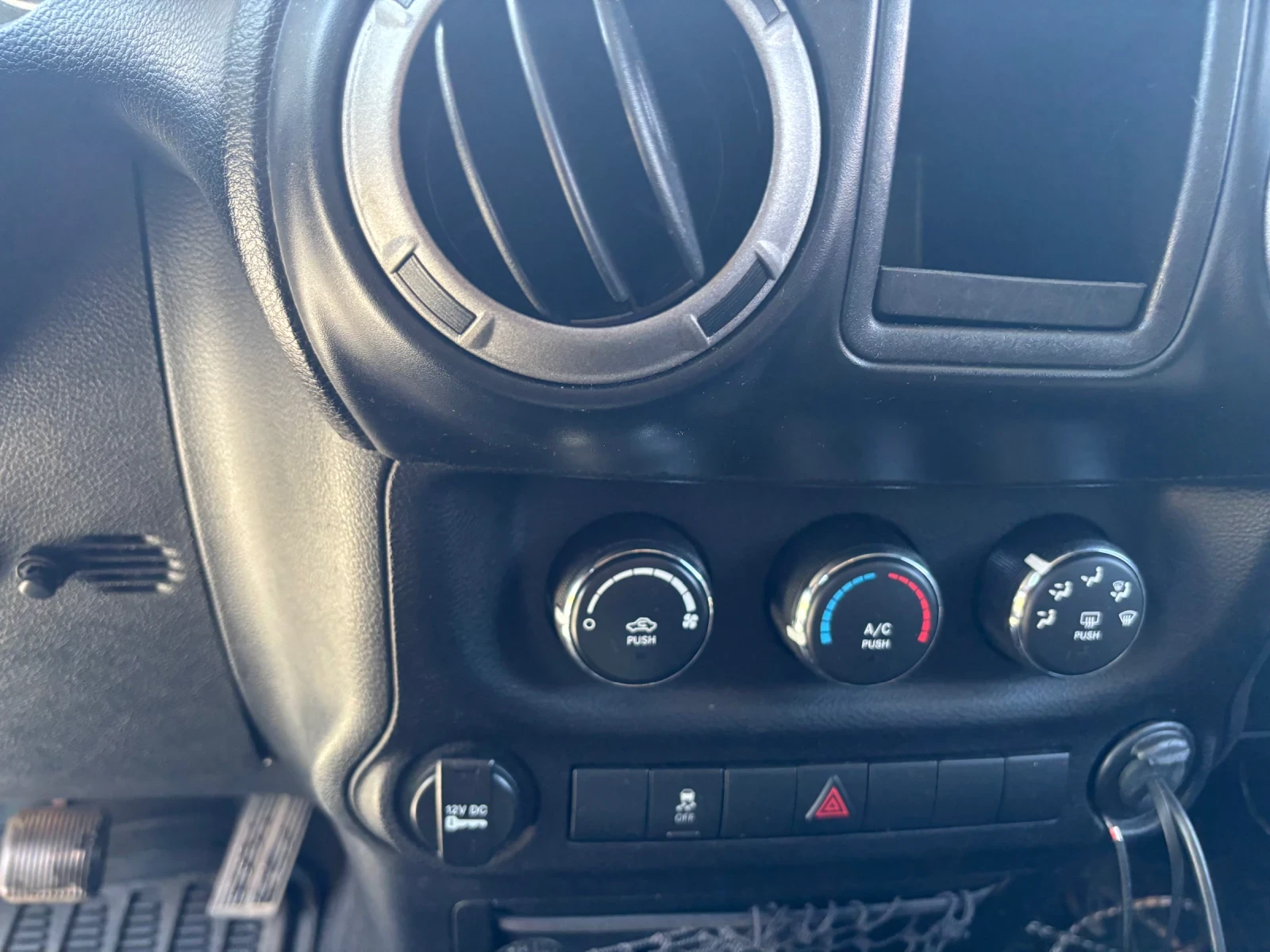 Jeep Wrangler Sport | Mobile.bg   13