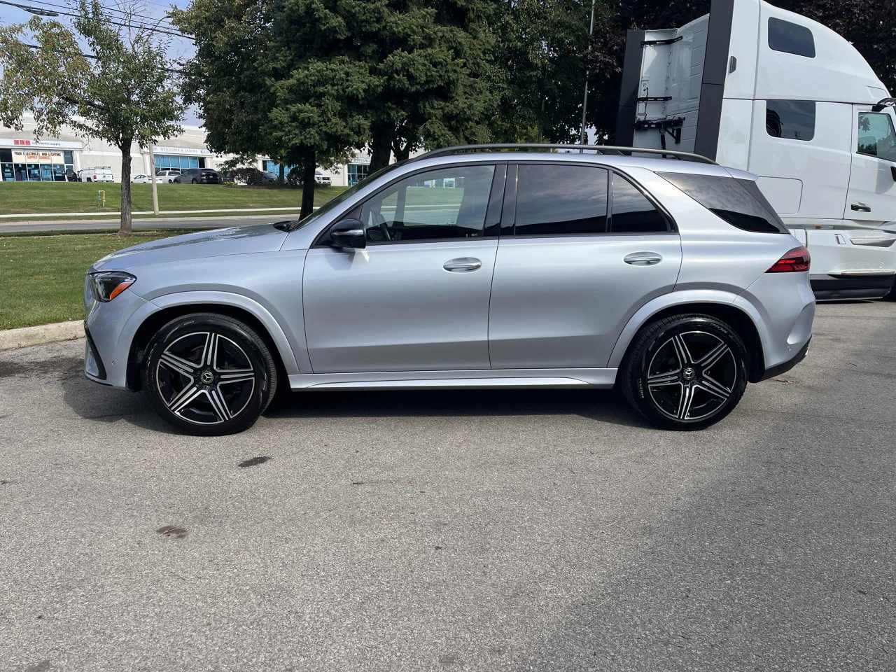 Mercedes-Benz GLE 53 4MATIC 2025 FULL * БЕЗ ПЪРВОНАЧАЛНА ВНОСКА*  - изображение 3