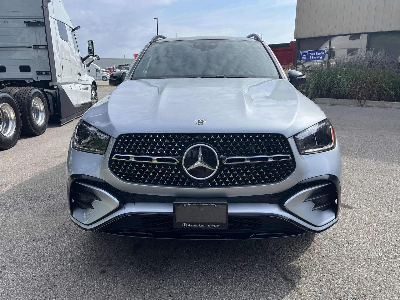 Mercedes-Benz GLE 53 4MATIC 2025 FULL * БЕЗ ПЪРВОНАЧАЛНА ВНОСКА*  - изображение 2