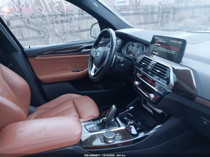 BMW X3 / xDrive30i / 360 / PANO / �������� / CARFAX | Mobile.bg � ����������� 10