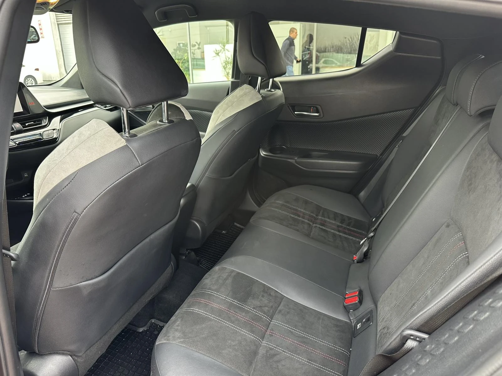 Toyota C-HR 1.8 HEV GR Sport | Mobile.bg � ����������� 14