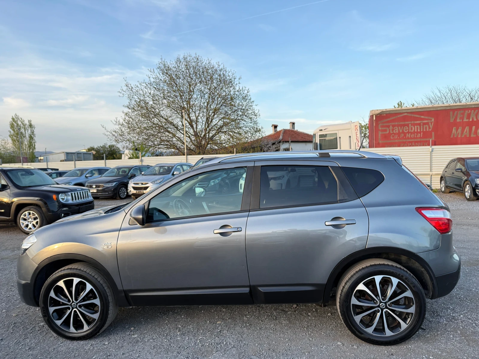 Nissan Qashqai 1.5dci N-tec, снимка 5 - Автомобили и джипове - 54335007