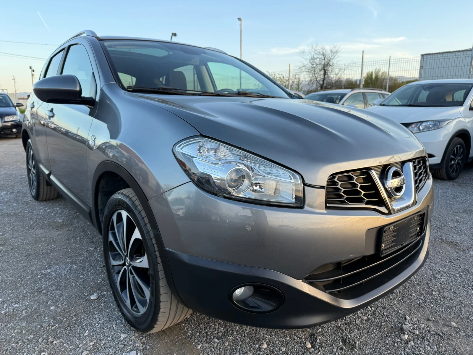 Nissan Qashqai 1.5dci N-tec, снимка 2 - Автомобили и джипове - 54335007