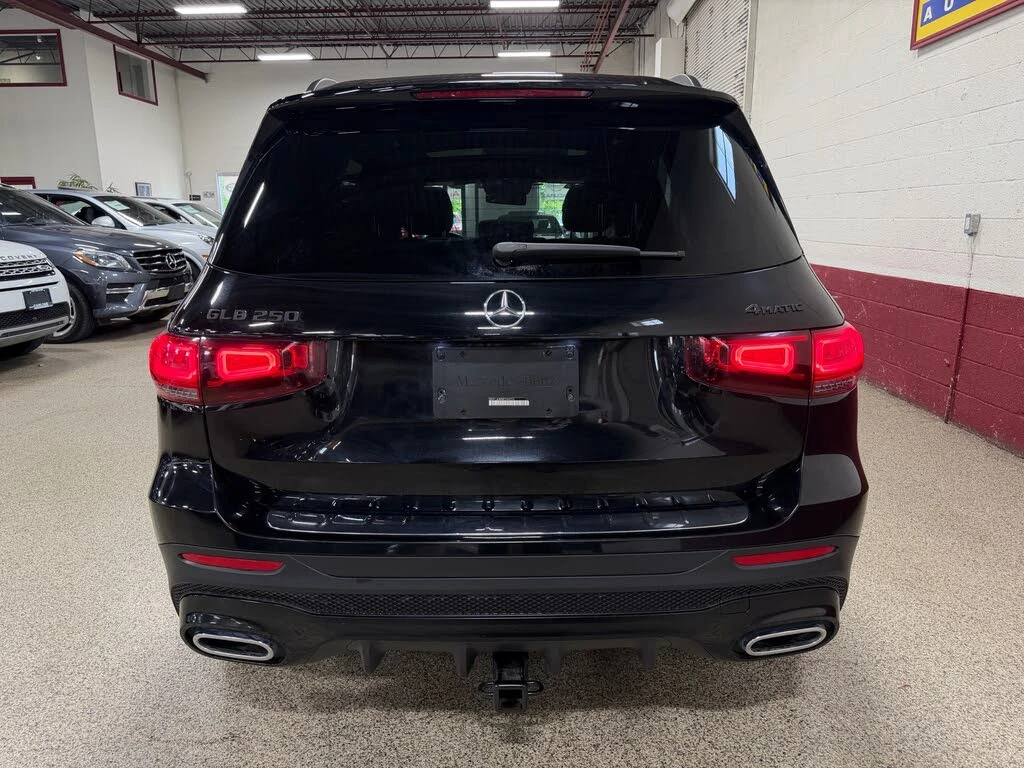 Mercedes-Benz GLB 250 4MATIC* AMG* BURMESTER* DISTRONIC* ����* ������ | Mobile.bg � ����������� 4