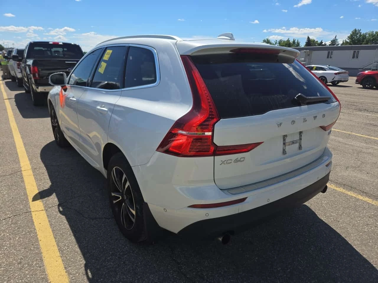 Volvo XC60 MOMENTUM | CARFAX | БЕЗ ПЪРВОНАЧАЛНА ВНОСКА, снимка 5 - Автомобили и джипове - 55094294