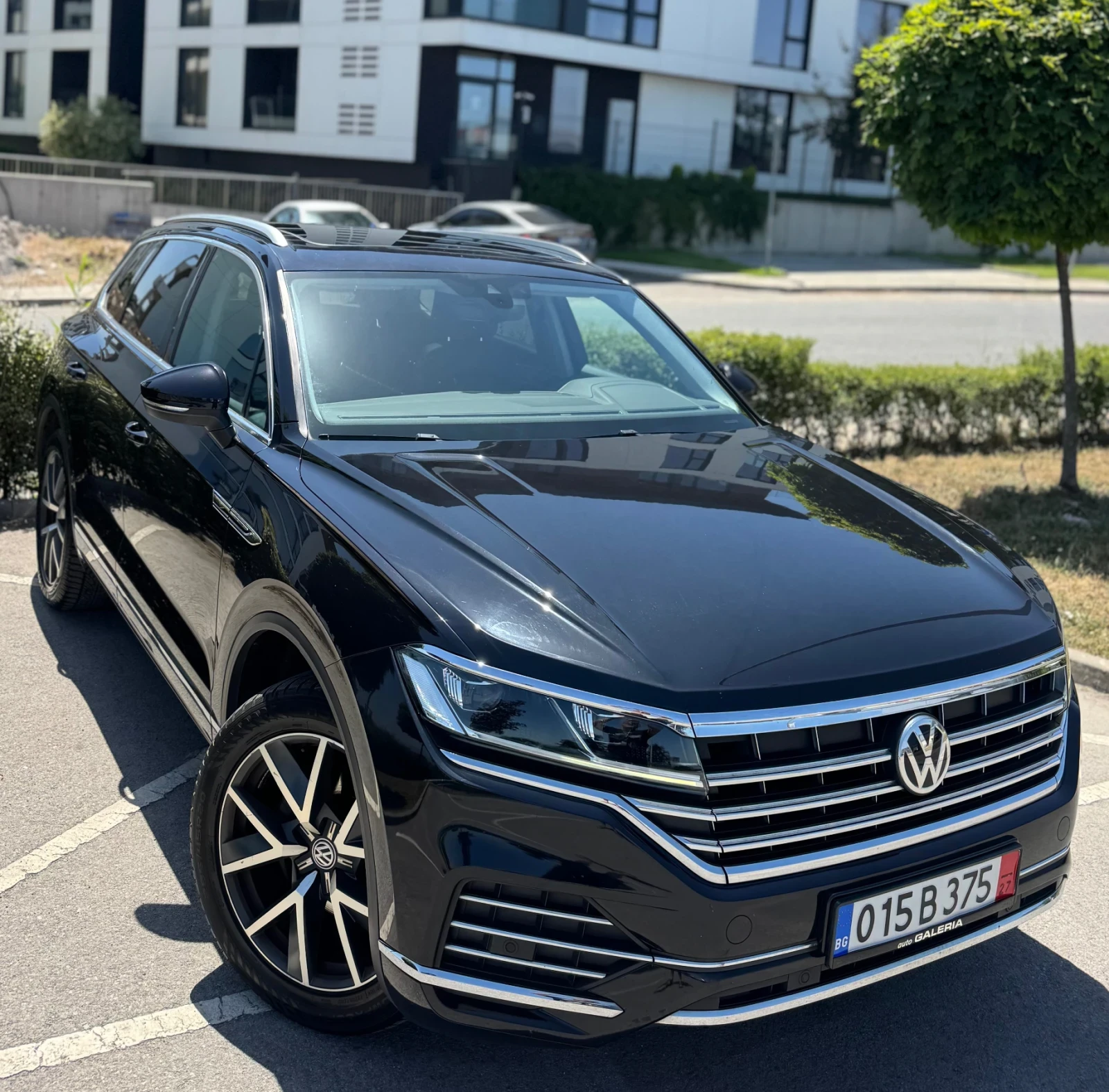 VW Touareg Elegance* 4Motion* Full Option, снимка 2 - Автомобили и джипове - 55097360