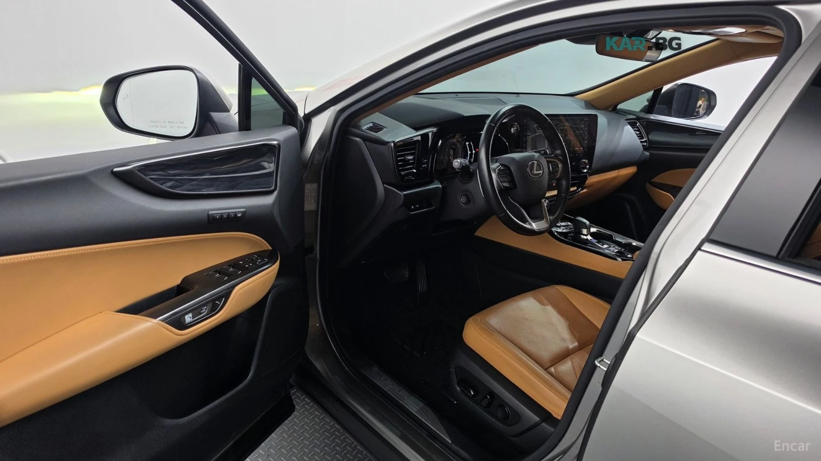 Lexus NX 450 Premium* 360* ОБДУХВ* НАВИ* ПАНО, снимка 8 - Автомобили и джипове - 56138127