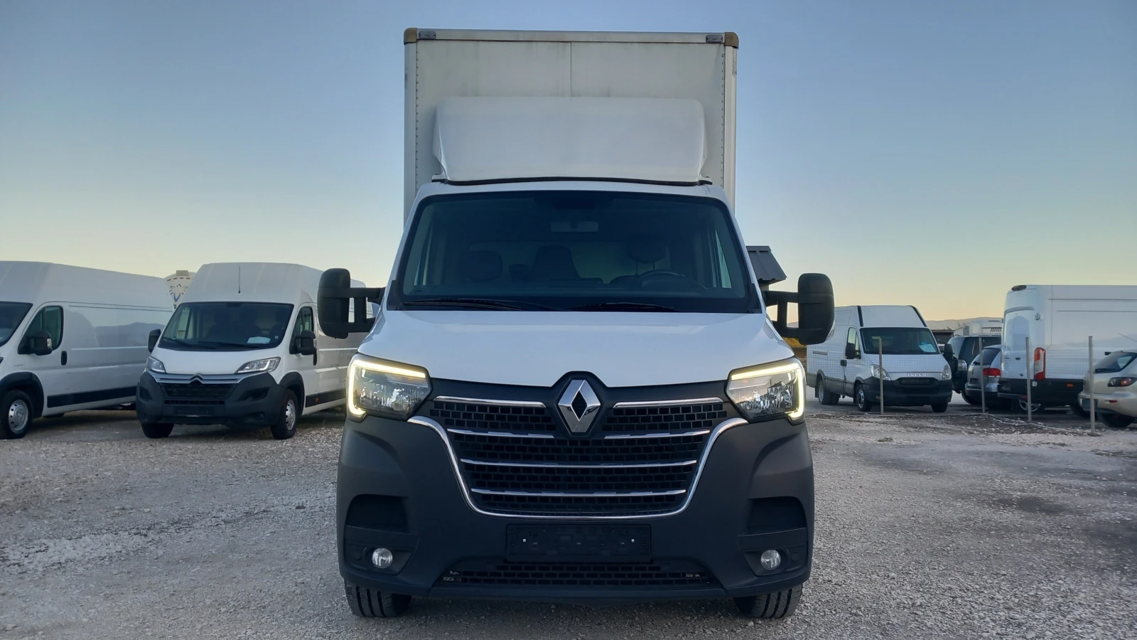 Renault Master 2.3DCI-6ск./КЛИМАТИК/АВТОПИЛОТ/LED/EURO6 - изображение 5