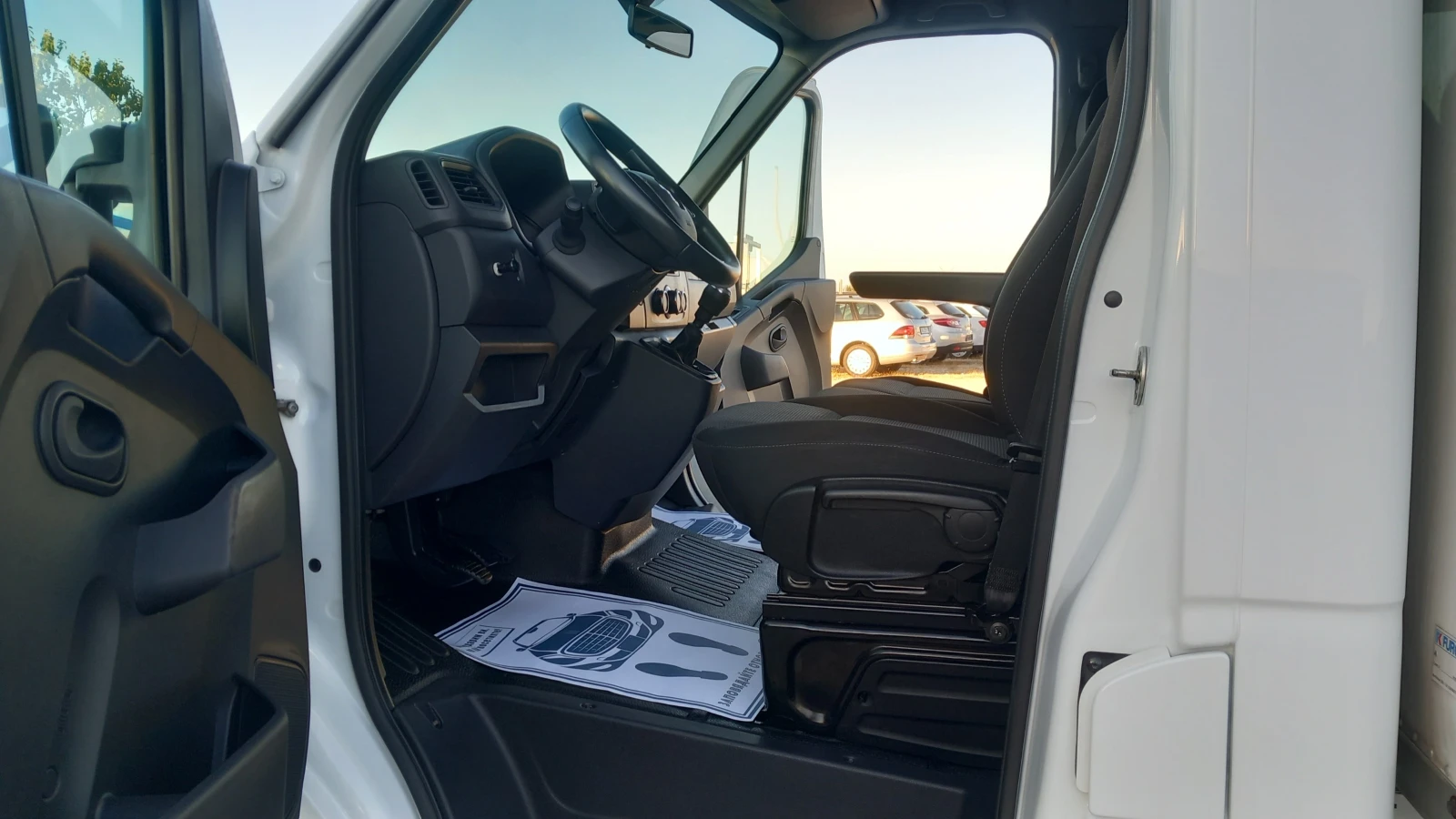 Renault Master 2.3DCI-6ск./КЛИМАТИК/АВТОПИЛОТ/LED/EURO6 - изображение 9