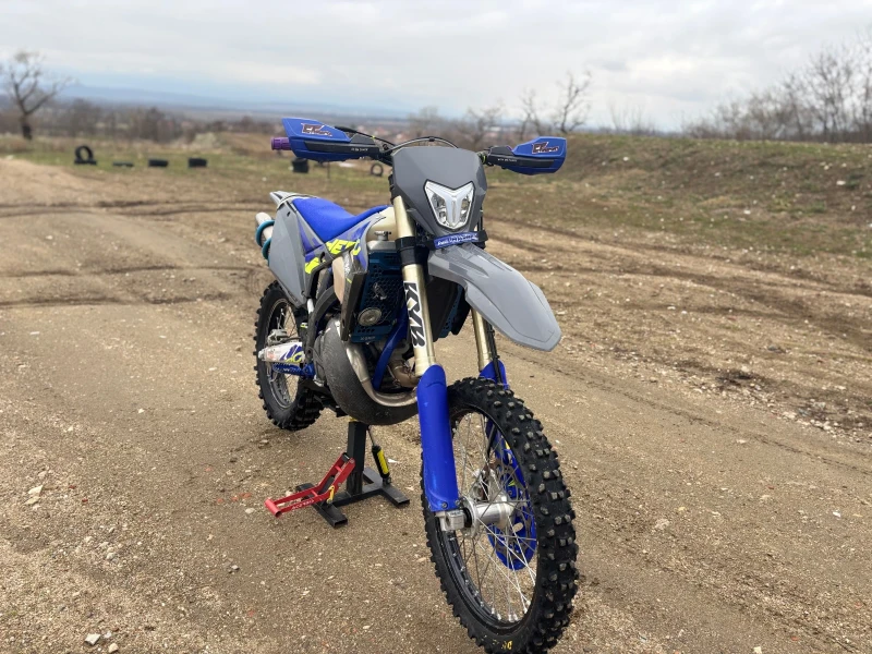 Sherco 2 Stroke Akrapovic + 2ри комплект пластмаси (ЦЕНА ДО 13.12), снимка 2 - Мотоциклети и мототехника - 48216028