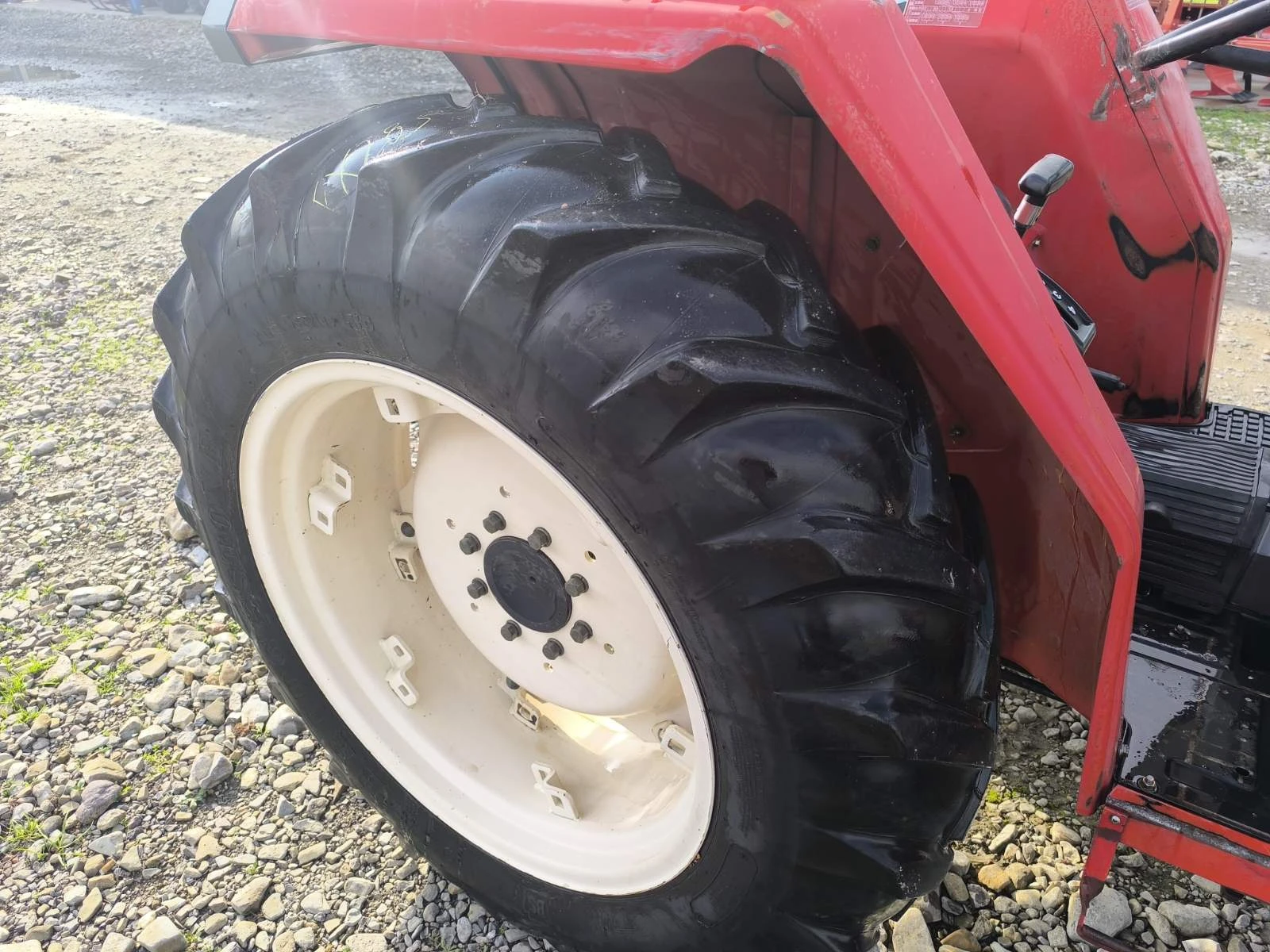 Трактор Yanmar Саки агро Сливен  - изображение 9