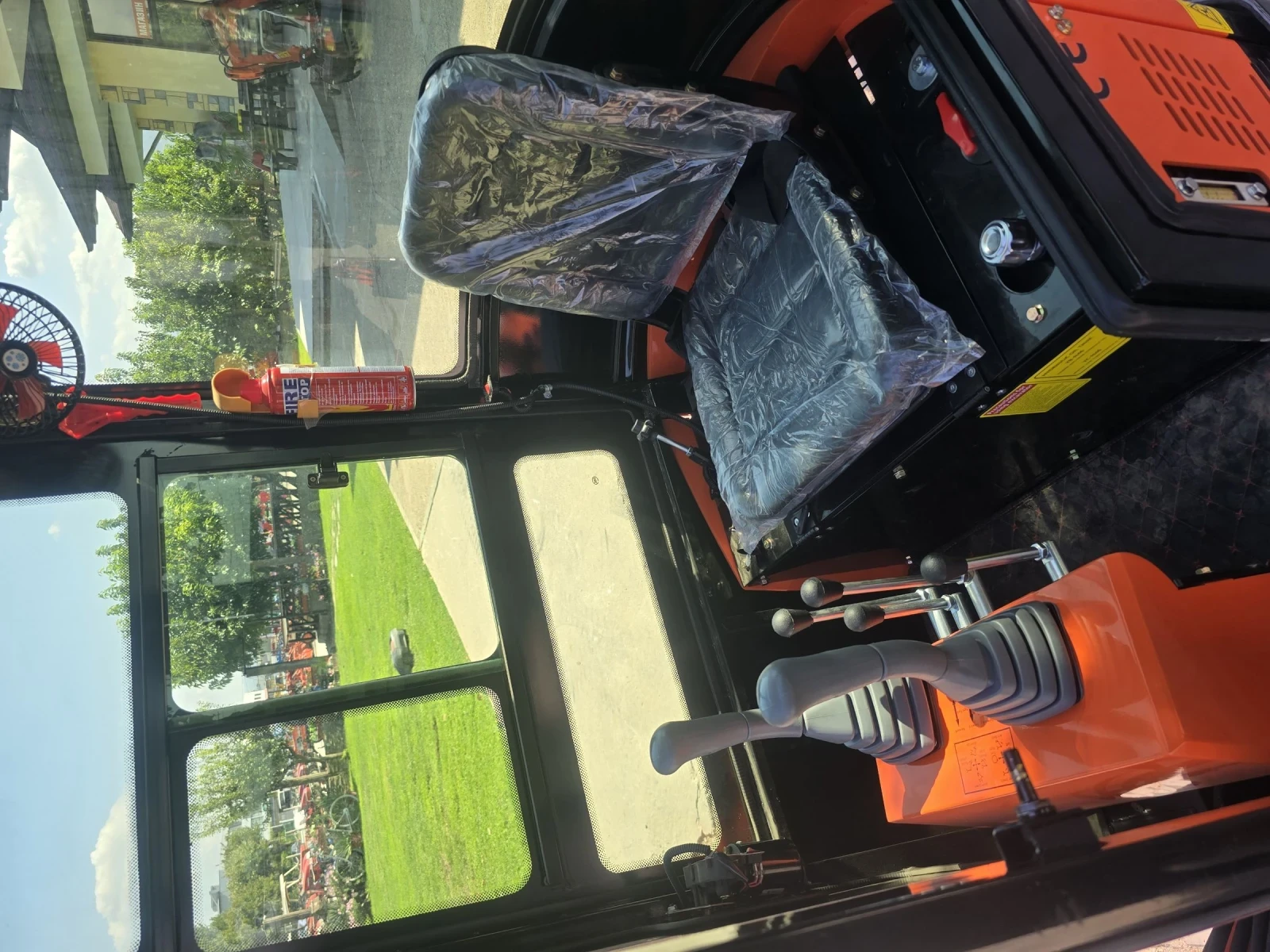 Багер Kubota Hightop 1.0ton с кабина - изображение 4