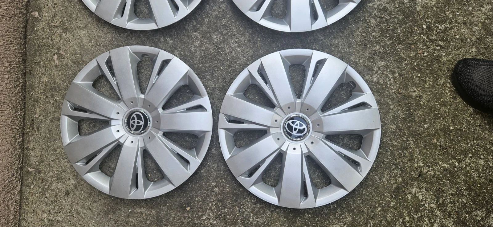     15   toyota 16 | Mobile.bg   2