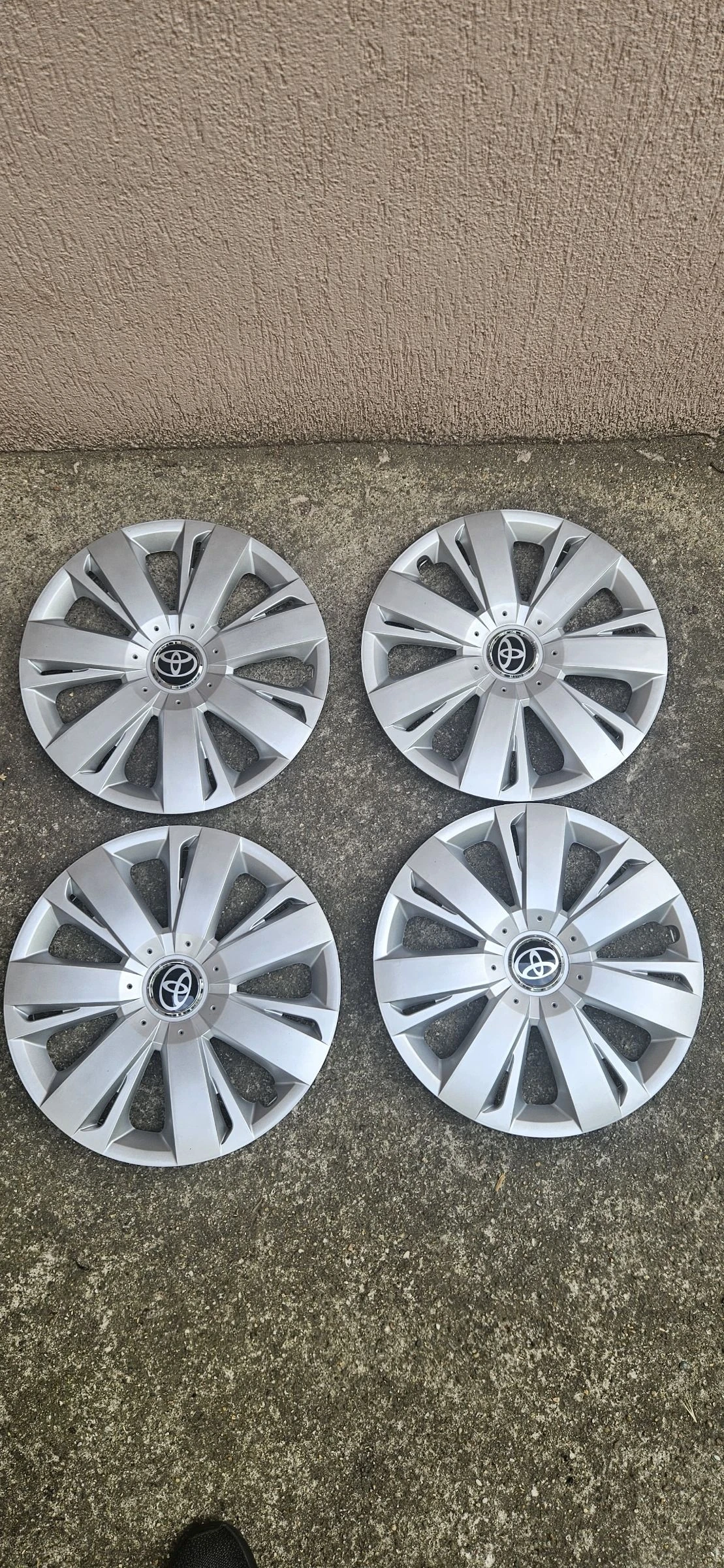     15   toyota 16 | Mobile.bg   1