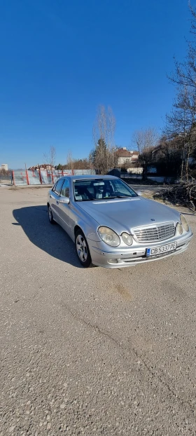 Mercedes-Benz E 320, снимка 1