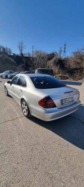 Mercedes-Benz E 320, снимка 5