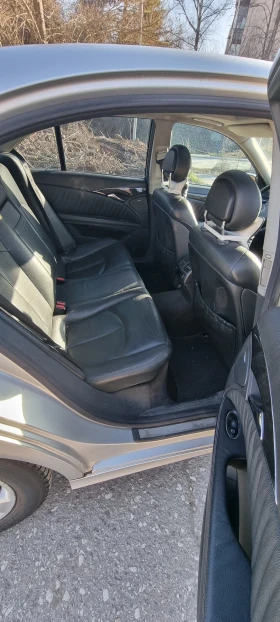 Mercedes-Benz E 320, снимка 7