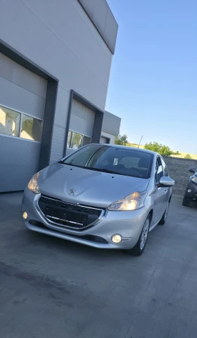 Peugeot 208 1.4 HDi /68 к. с, снимка 2
