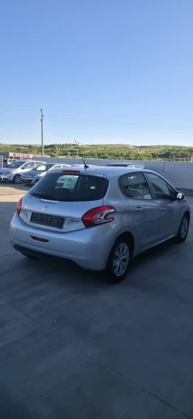 Peugeot 208 1.4 HDi /68 к. с, снимка 4