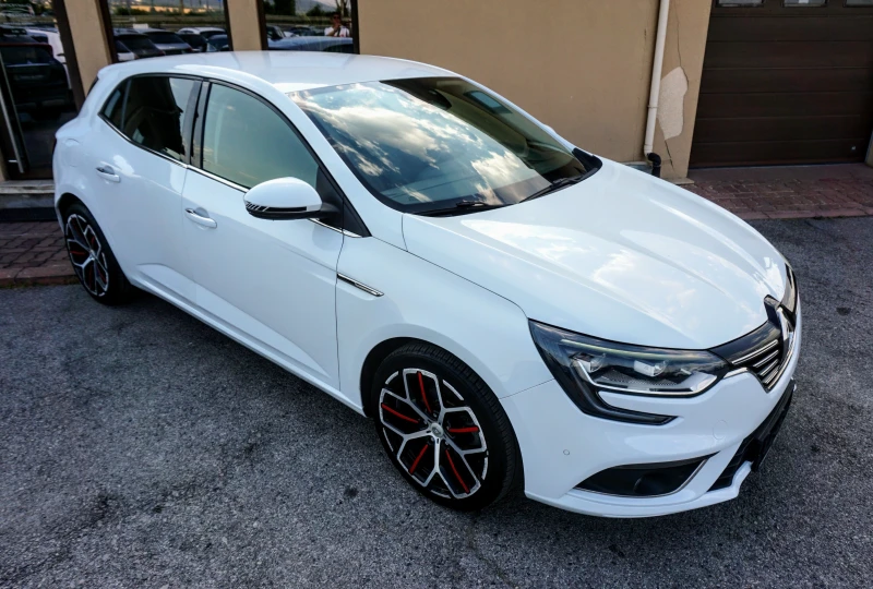 Renault Megane 1.5dCi BOSE SOUND SYSTEM, снимка 2 - Автомобили и джипове - 13572404