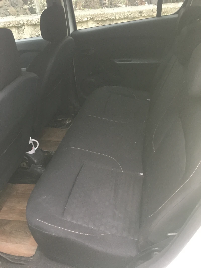 Dacia Sandero, снимка 6 - Автомобили и джипове - 52307745