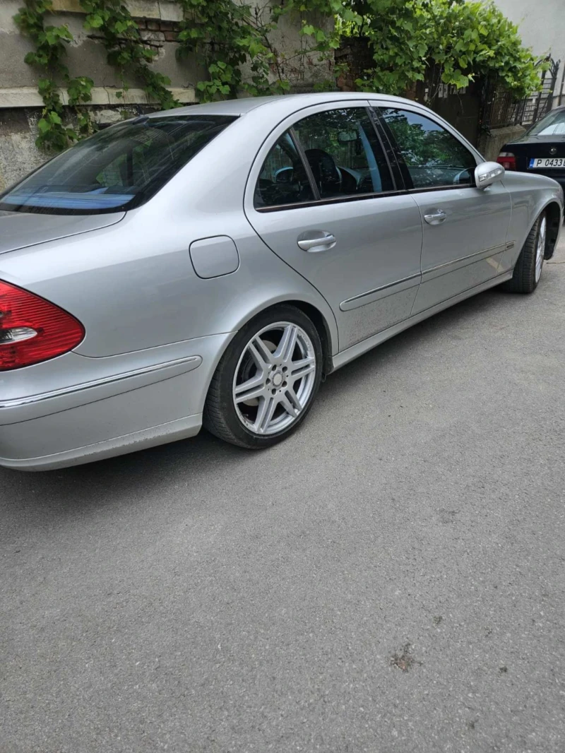 Mercedes-Benz E 320 320cdi, снимка 5 - Автомобили и джипове - 50897263