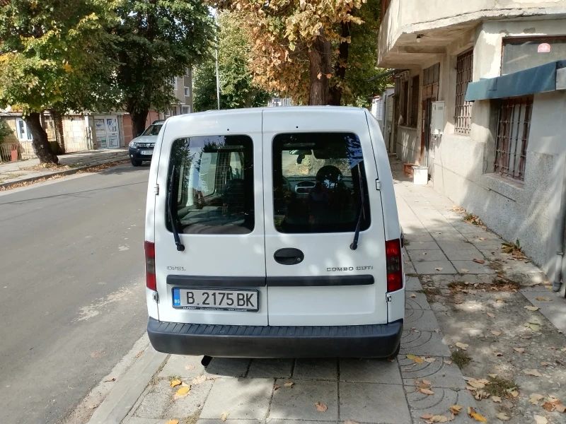 Opel Combo, снимка 4 - Автомобили и джипове - 52382378