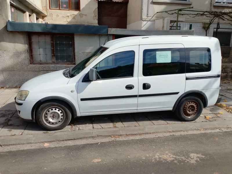 Opel Combo, снимка 2 - Автомобили и джипове - 52382378