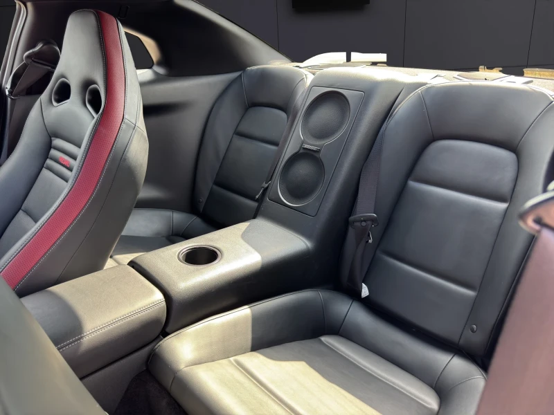 Nissan Gt-r 3.8 V6* FACELIFT* BOSE* CAMERA* KEYLESS, снимка 16 - Автомобили и джипове - 51114603