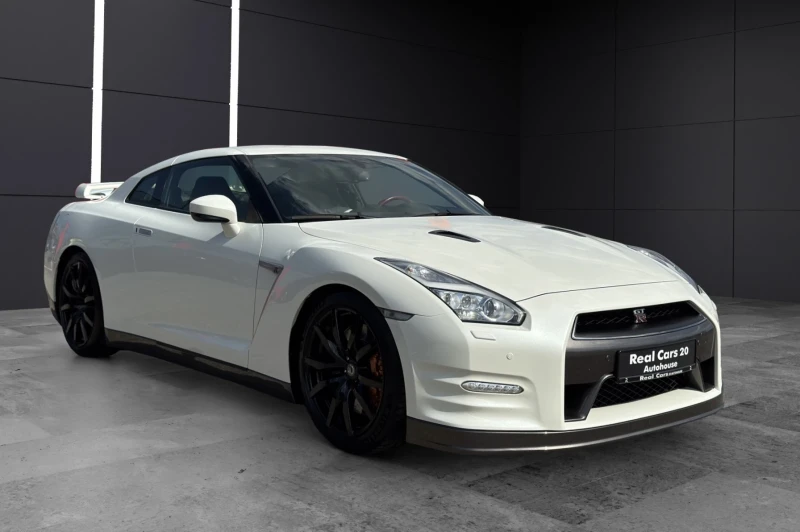 Nissan Gt-r 3.8 V6* FACELIFT* BOSE* CAMERA* KEYLESS, снимка 3 - Автомобили и джипове - 51114603