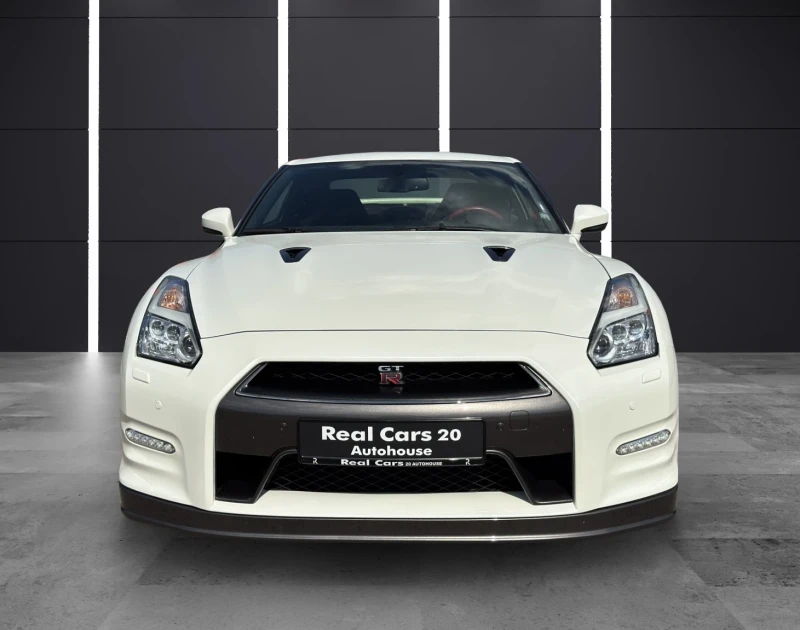 Nissan Gt-r 3.8 V6* FACELIFT* BOSE* CAMERA* KEYLESS, снимка 2 - Автомобили и джипове - 51114603
