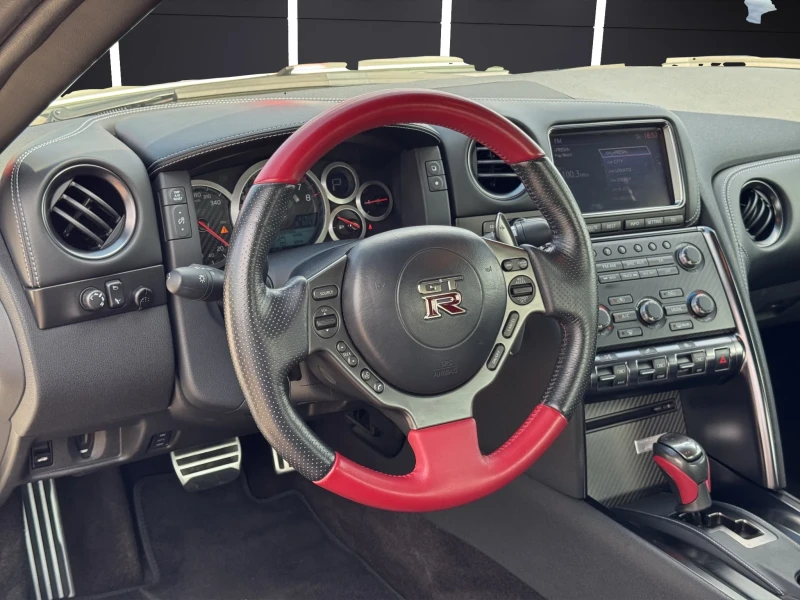 Nissan Gt-r 3.8 V6* FACELIFT* BOSE* CAMERA* KEYLESS, снимка 10 - Автомобили и джипове - 51114603