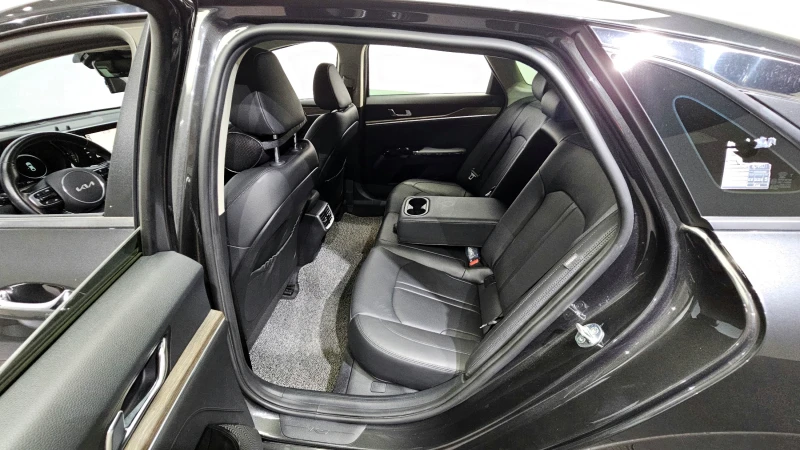 Kia K5 2.0 NOBLESSE autogeorge.com, снимка 10 - Автомобили и джипове - 51903071