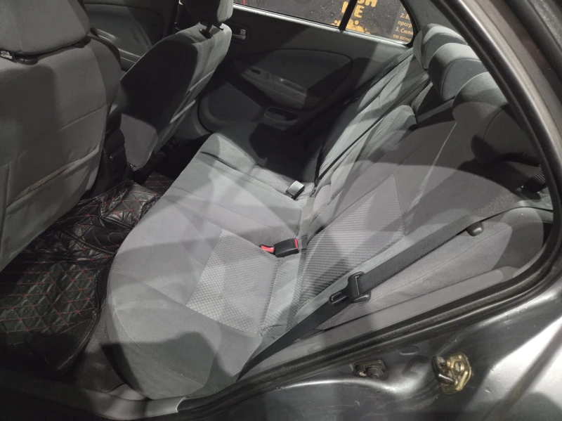 Nissan Almera N16 Газ/Бензин, снимка 10 - Автомобили и джипове - 52666282