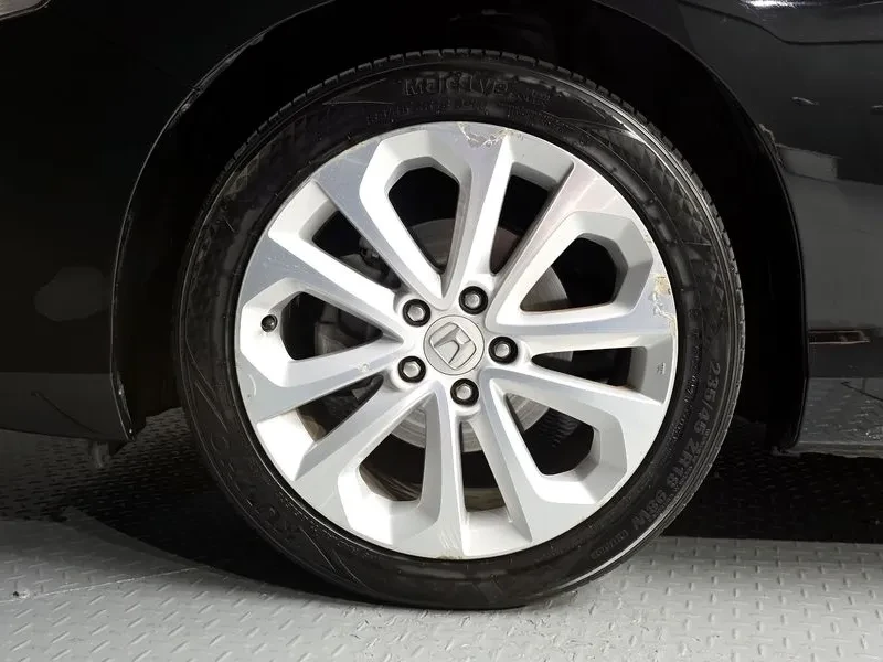 Honda Accord 3.5, снимка 5 - Автомобили и джипове - 54253565