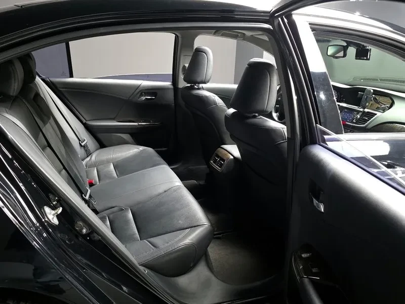 Honda Accord 3.5, снимка 12 - Автомобили и джипове - 54253565