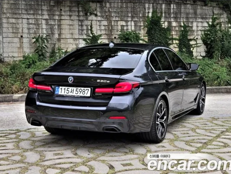 BMW 530E M SPORT | DISTR | DISPLAY KEY, снимка 4 - Автомобили и джипове - 54873927