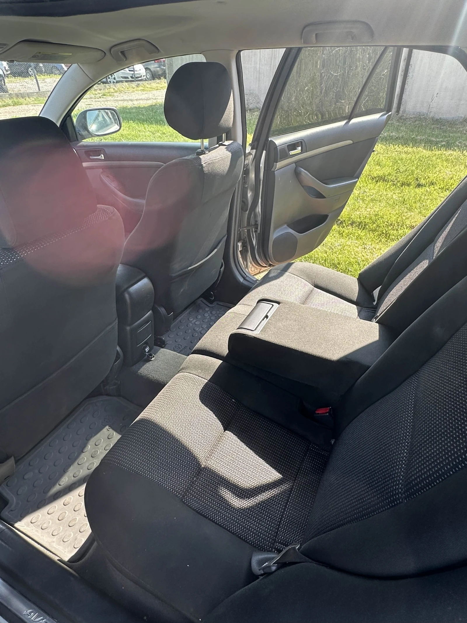 Toyota Avensis  - изображение 9