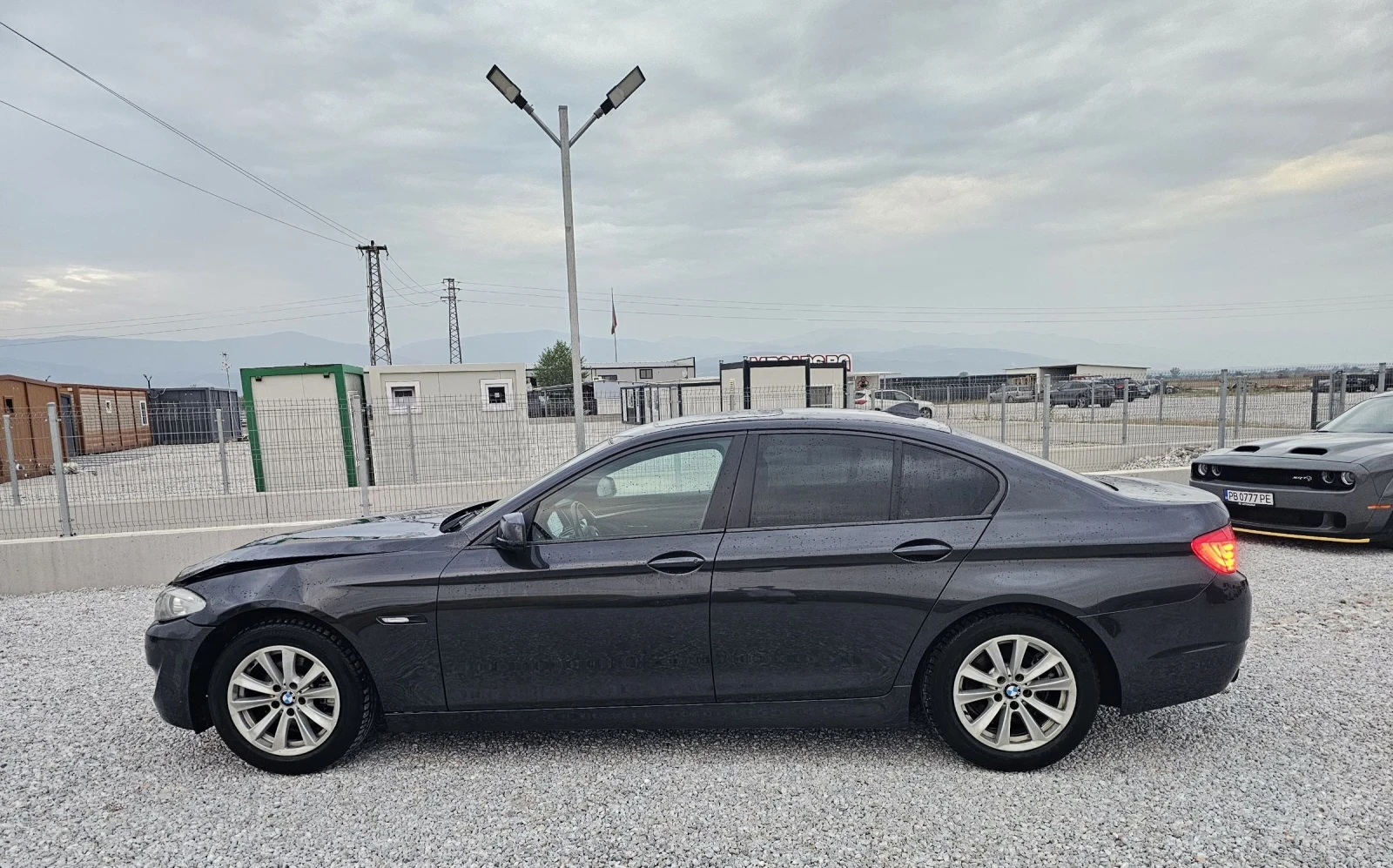 BMW 523  - изображение 6