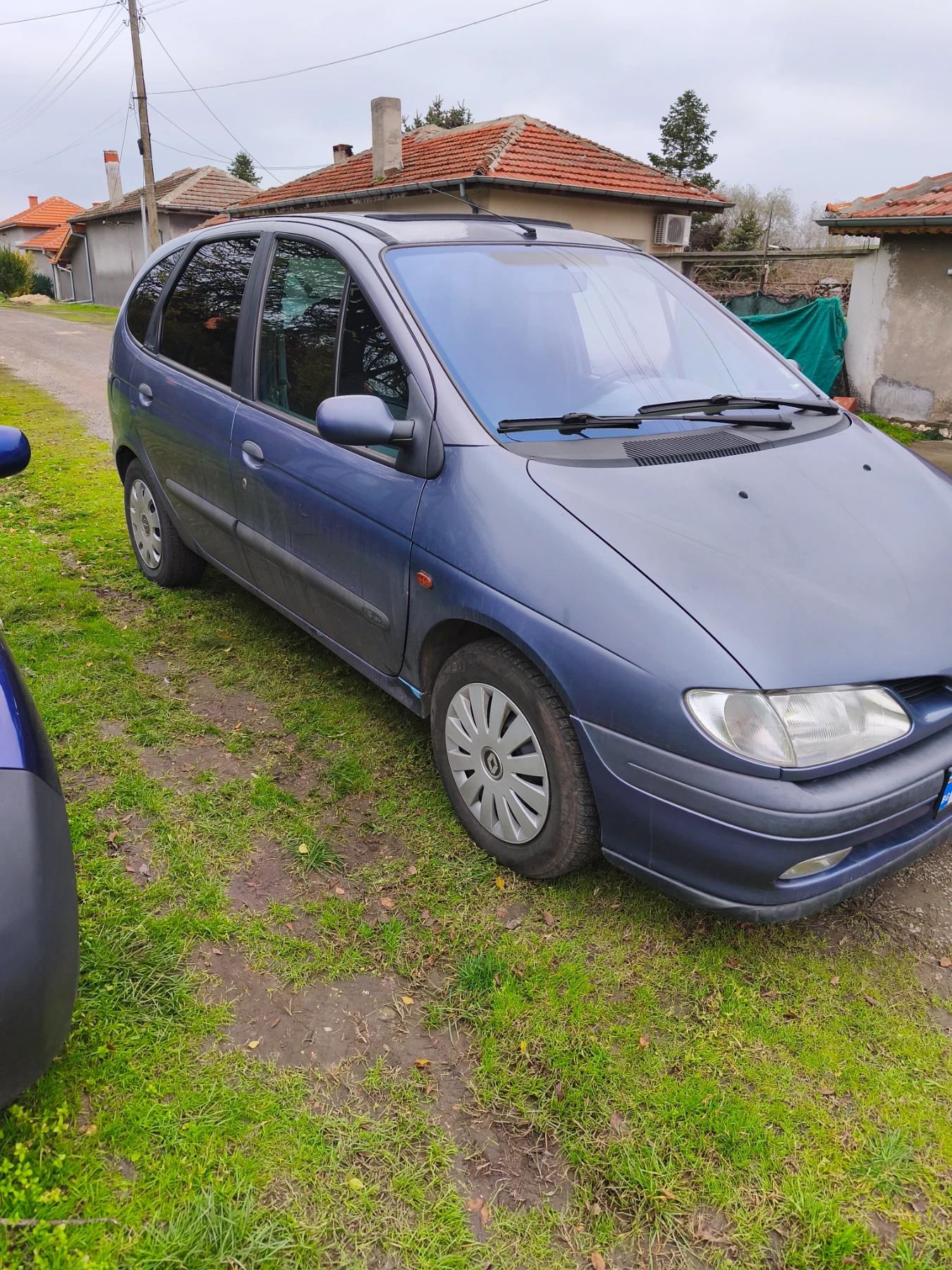 Renault Scenic 1.6i - изображение 2