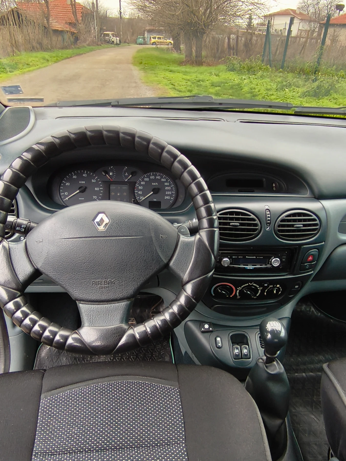 Renault Scenic 1.6i - изображение 10