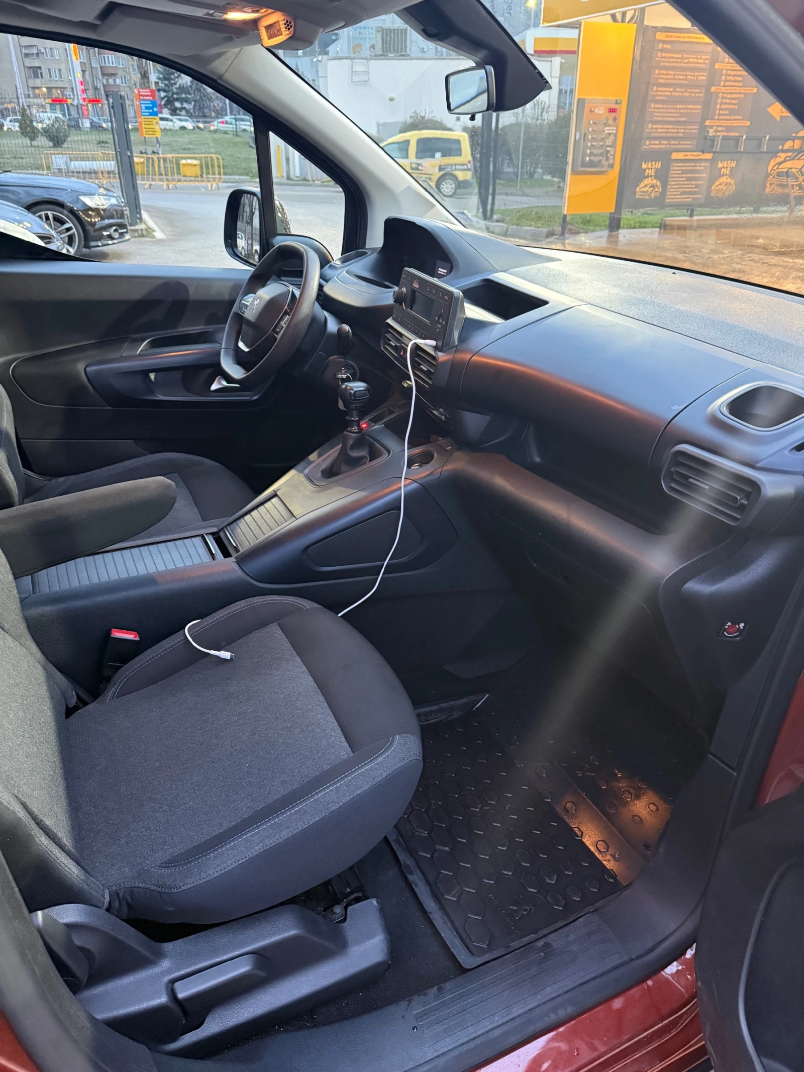 Peugeot Rifter | Mobile.bg � ����������� 8